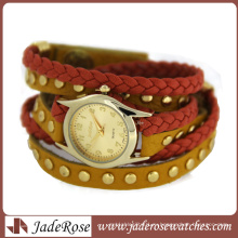 Модные женские кварцевые часы с двухцветным кожаным ремешком